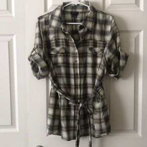 Torrid green/blue button down plaid shirt size 1